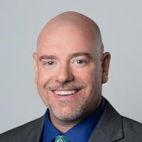 headshot image of Louie Nieman